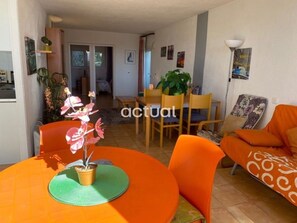 Dining - Apartment near beach, 2 bedrooms, pool, WiFi (Platja d'Aro)