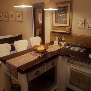 Chalet, 2 Bedrooms, Balcony | Dining room - Rubyred Selfcatering Cottage (Bloemfontein)