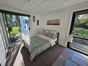 1 bedroom - Quiet Cabin in the Forest (Pearcedale)