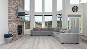 TV connectée, cheminée