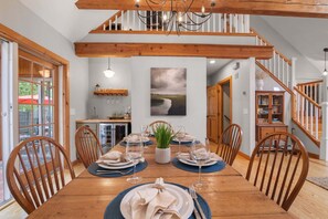 Dining - Walk to Beach, Spacious Home and Private Backyard! (Eastham)