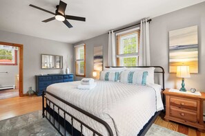 Unclassified image, 5 of 36, button