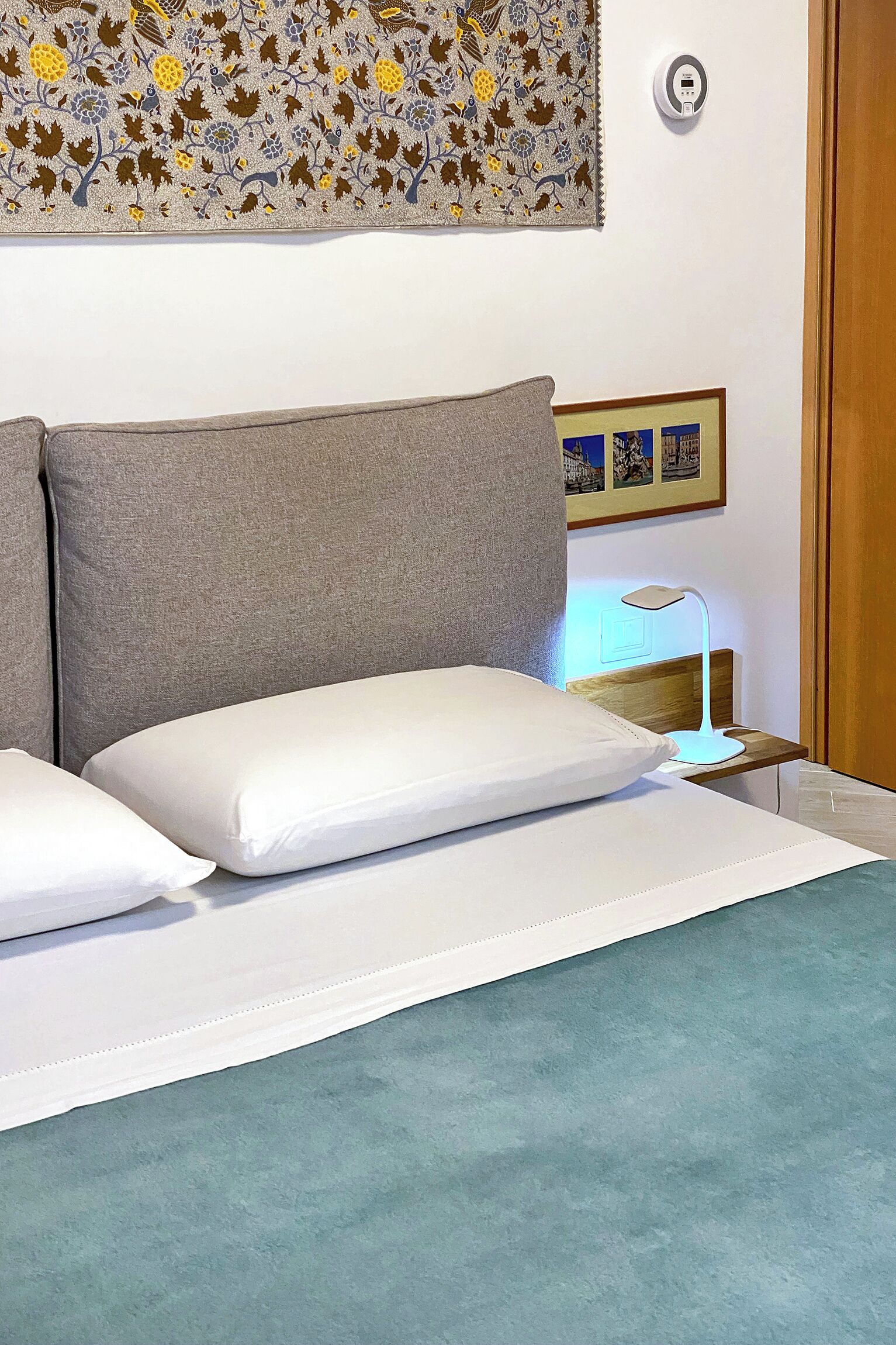 1 Schlafzimmer, Zimmersafe, Schreibtisch, Bügeleisen/Bügelbrett