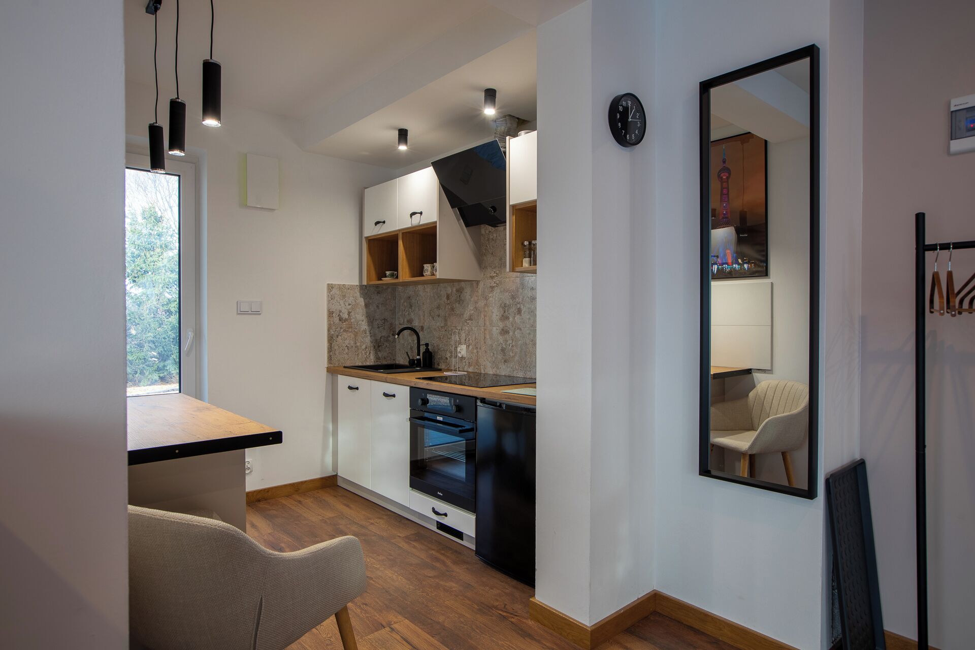 Refrigerador, horno, parrilla de estufa y lavavajillas 