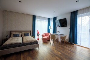 1 chambre, fer et planche à repasser, Wi-Fi gratuit, draps fournis