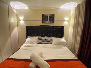 2 bedrooms, desk, iron/ironing board, free WiFi - Cozy 2-bedroom apartment In Mirema ideal for Long -Stays (with King Bed) (Nairobi)