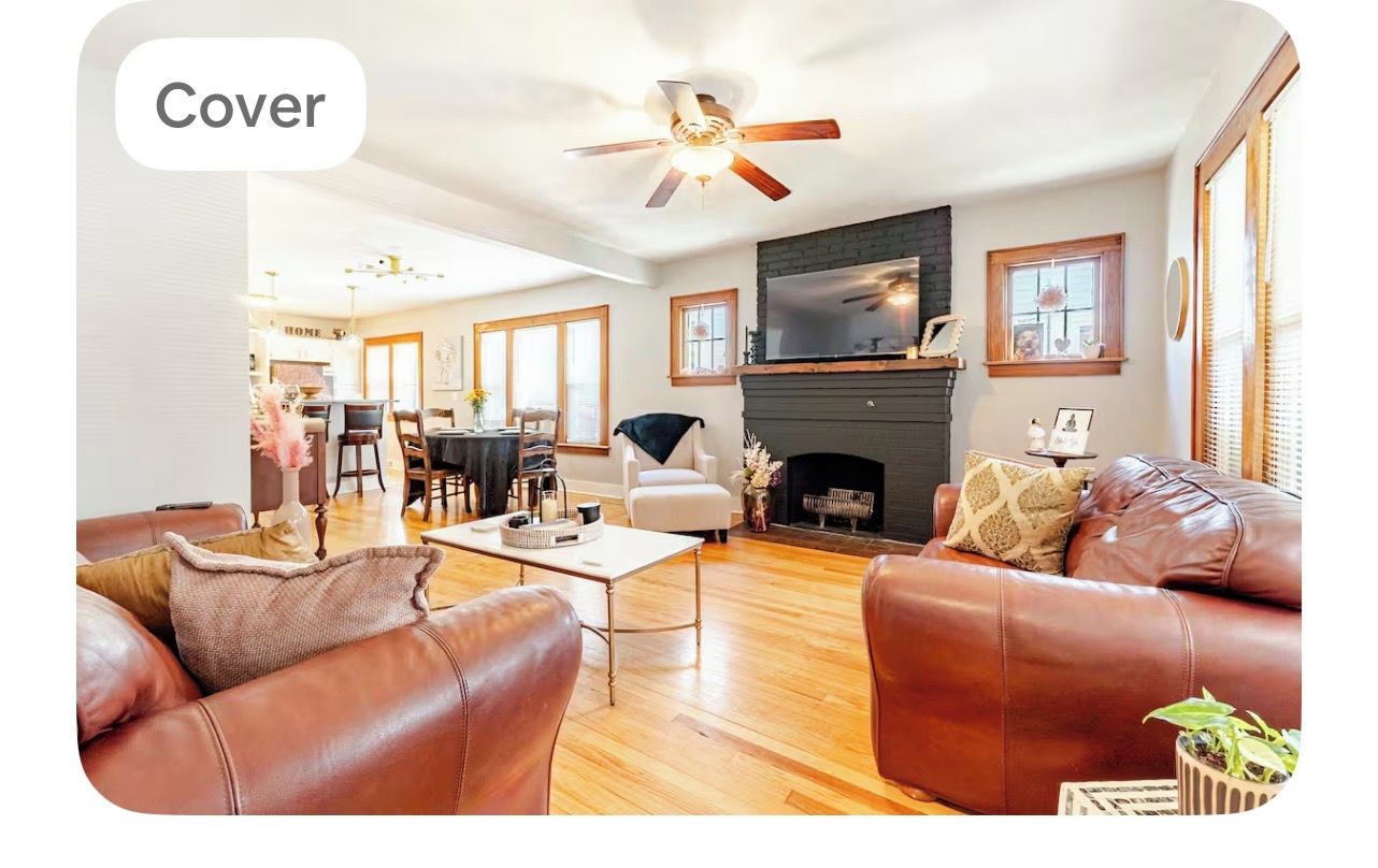 Living Room 
Smart tv