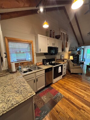 Microwave, oven, stovetop, dishwasher - Cabin is located right on Creek, 2-bedroom cabin in charming Blue Ridge. (Blue Ridge)