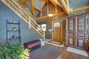 House (4 Bedrooms) | Interior - 'black Bear Cabin' Near Skiing & Hiking! (Mesa)