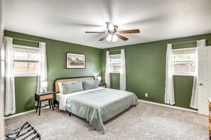 House (4 Bedrooms) | Interior