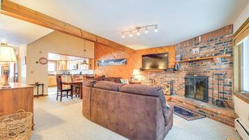 Apartment (3 Bedrooms) | Front of property