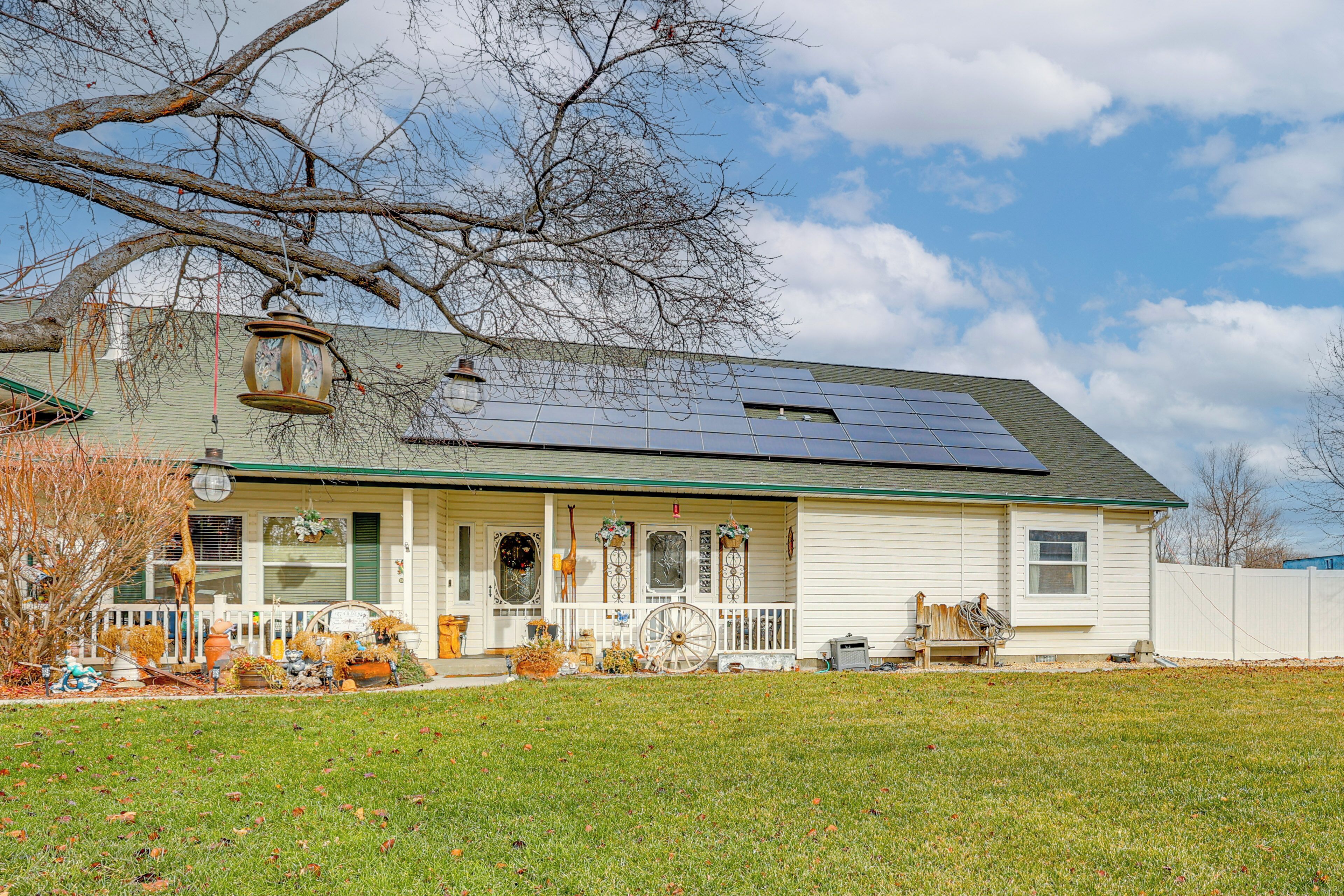 Apartment (2 Bedrooms) | Front of property