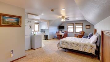 Apartment (0 Bedroom) | Interior