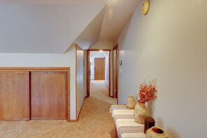 Apartment (0 Bedroom) | Interior