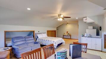 Apartment (0 Bedroom) | Interior