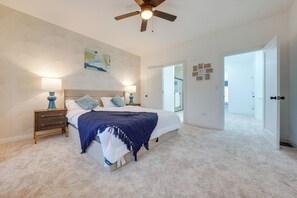 Apartment (3 Bedrooms) | Interior - Townhome < 5 Mi to Naperville & Morton Arboretum (Lisle)