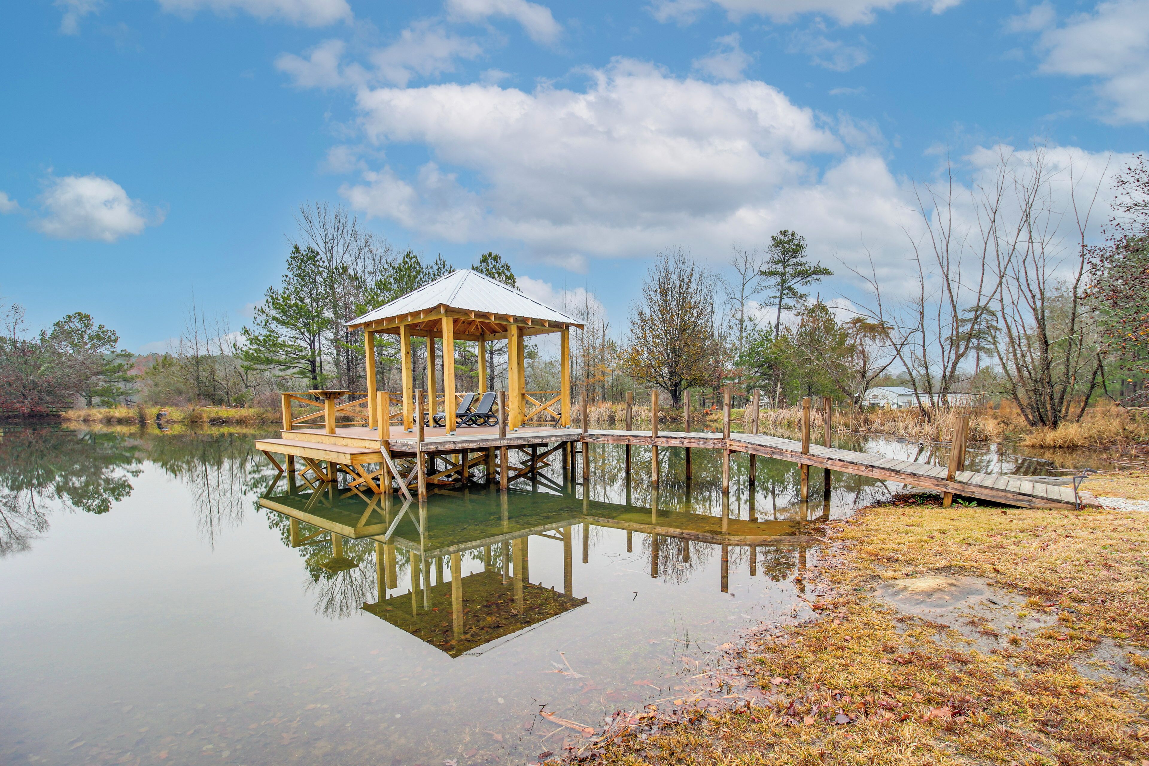 Rumah (3 Bedrooms) | Bagian depan properti