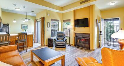 12 Mi to Dtwn Tucson: Tranquil Townhome w/ Office