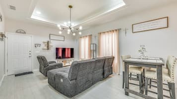 Apartment (3 Bedrooms) | Interior