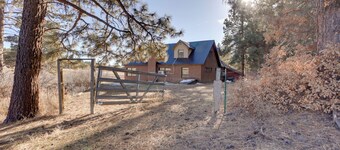 Near Hiking: Mtn-view Getaway in Bayfield!