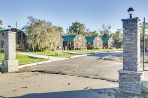 Interior - Rustic Retreat w/ Pool Access Near Nola! (Marrero)