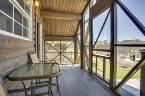 Interior - Heated Pool Access: Bayou Cabin Near Nola! (Marrero)