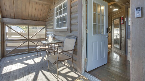 Interior - Cozy Cabin w/ Pool Access Near Nola! (Marrero)