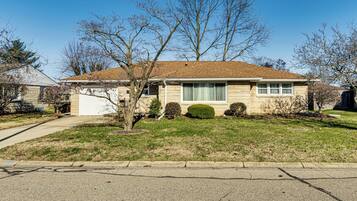 House (3 Bedrooms) | Front of property