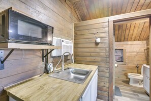 Interior - Screened Porch: Rustic Retreat Near Nola! (Marrero)