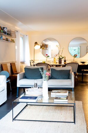 Interior - Superb villa with pool just 5 minutes from the beach, tennis courts and market. (Beaulieu-sur-Mer)
