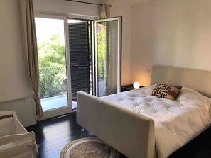 4 soverom, strykejern/-brett, wi-fi og sengetøy