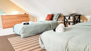 1 bedroom, iron/ironing board, travel crib, WiFi