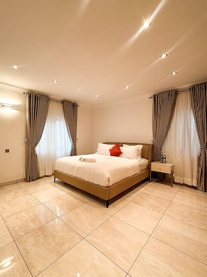 Premium Apartment, 2 Bedrooms, Balcony | Desk, laptop workspace, free WiFi, bed sheets - George Residence SDA Court Ikoyi (Lagos)