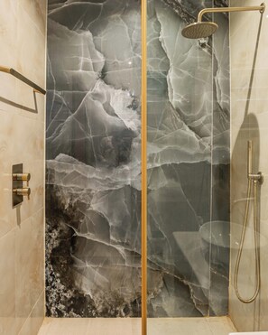 Classic Apartment, 2 Bedrooms, Non Smoking | Bathroom - George Residence SDA Court Ikoyi (Lagos)