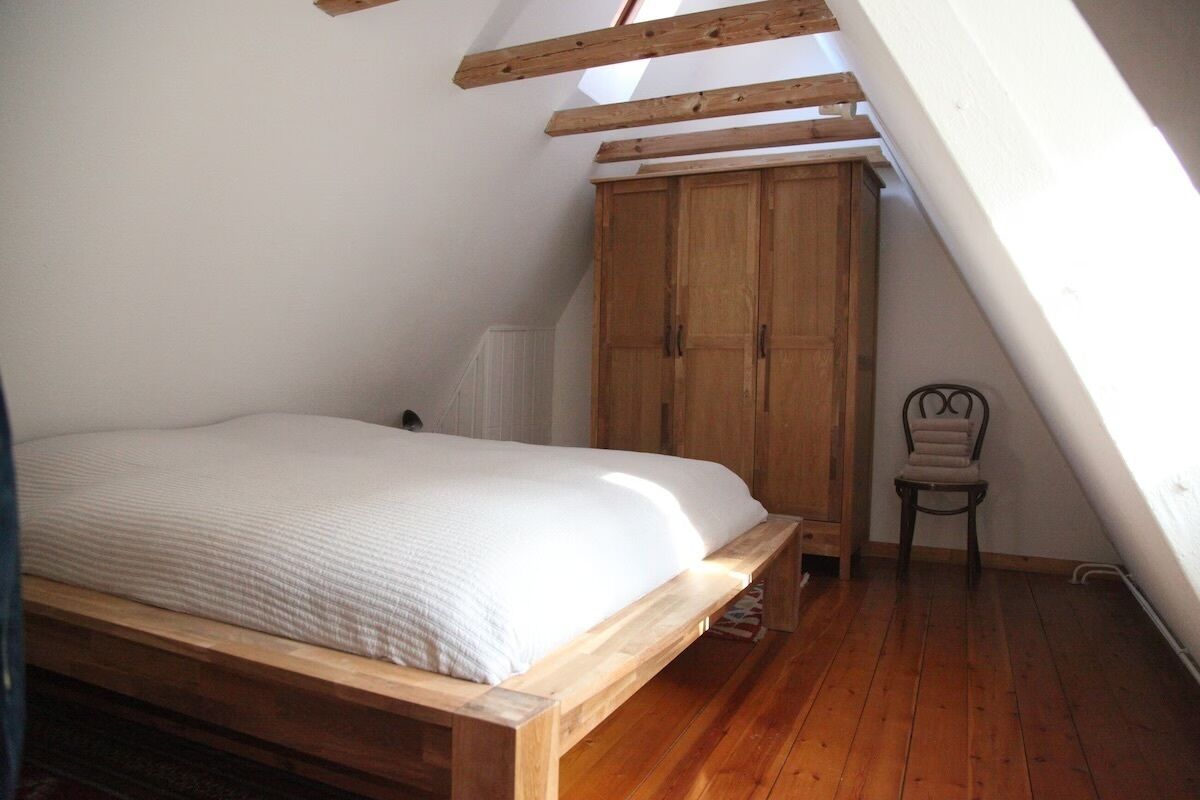 1 dormitorio, caja fuerte, wifi gratis y ropa de cama