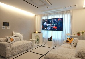 المنشأة من الداخل