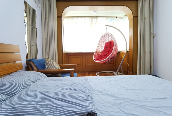 3 chambres, bureau, fer et planche à repasser, Wi-Fi gratuit