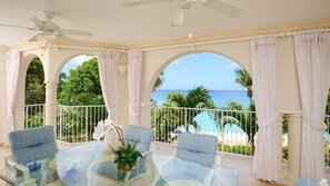 Apartment, 3 Bedrooms | Outdoor dining