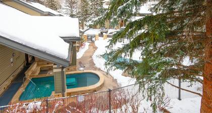 Beaver Creek Townhome with Amenities | RP187