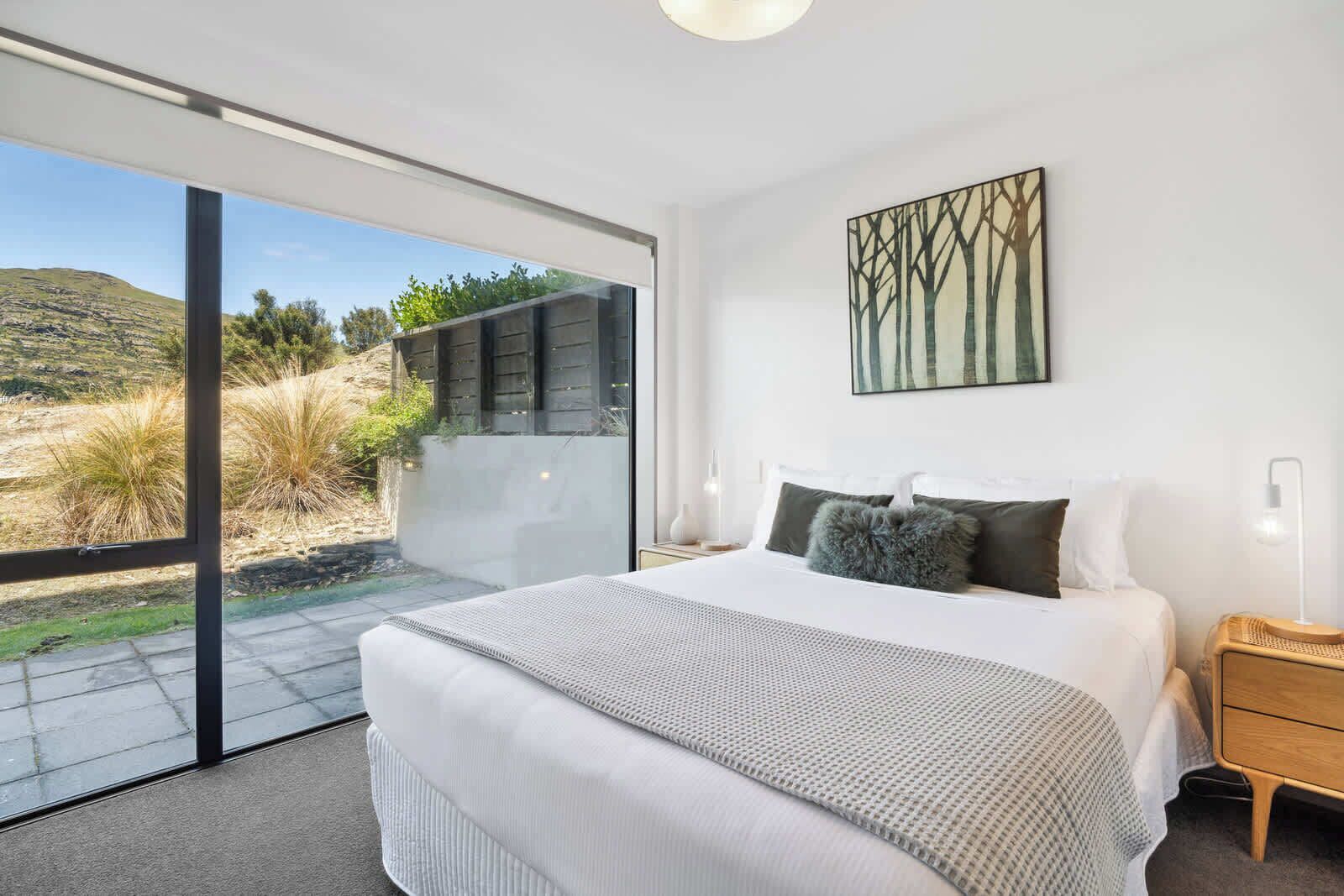 2 makuuhuonetta, silitysrauta/-lauta, vauvan matkasänky, Wi-Fi