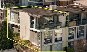 Exterior - Central Lakeview Apartment | Walk to Town | Spa (Queenstown)