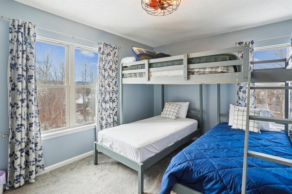 2 bedrooms, WiFi, bed sheets