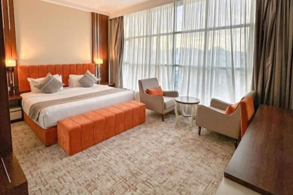 1 makuuhuone, ylelliset vuodevaatteet, memory foam -patjalliset sängyt