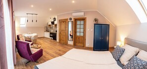 1 bedroom, iron/ironing board, free WiFi, bed sheets