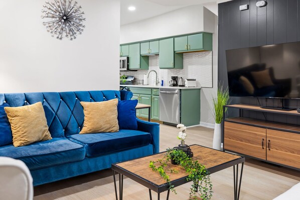 Televisión, oficina