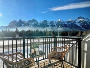 Property grounds - Brand New 3 BD Townhome - Amazing Mountain Views (Harvie Heights)