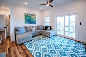 Smart TV, fireplace, video games, table tennis - "What A Great Location" - Oceanview Home, Steps to Beach, Bike/Walk To Fun/Food! (Kitty Hawk)