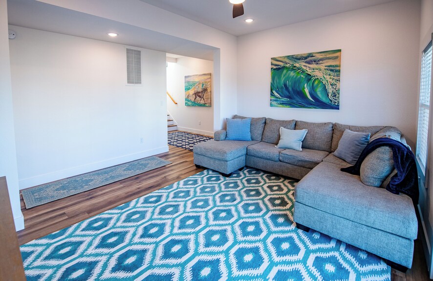 "What A Great Location" - Oceanview Home, Steps To Beach, Bike/walk To Fun/food! - Kitty Hawk, NC