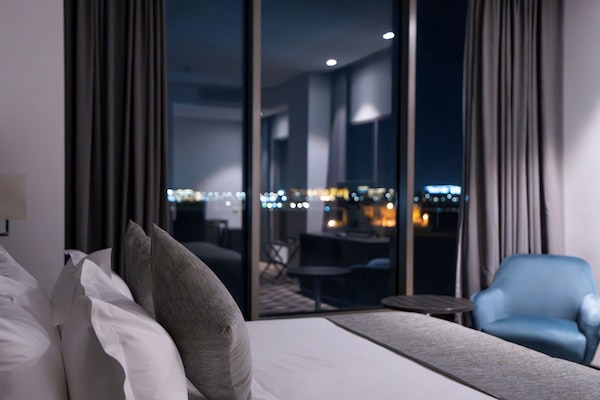 In-room safe, blackout drapes, soundproofing, free WiFi