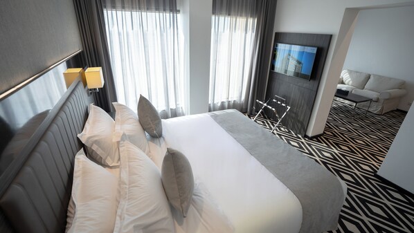 1 bedroom, in-room safe, blackout curtains, soundproofing